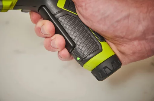 Викрутка акумуляторна Ryobi USB Lithium RSD4-120T 4В 1х2А·год 5Нм 200об/хв 10 біт 0.31кг кейс