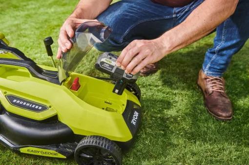 Газонокосарка акумуляторна Ryobi ONE+ HP RY18LMX33A-150 18В акб 1х5А·год 33см 30л 25-90мм 9.3кг