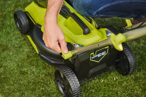 Газонокосарка акумуляторна Ryobi ONE+ HP RY18LMX33A-150 18В акб 1х5А·год 33см 30л 25-90мм 9.3кг