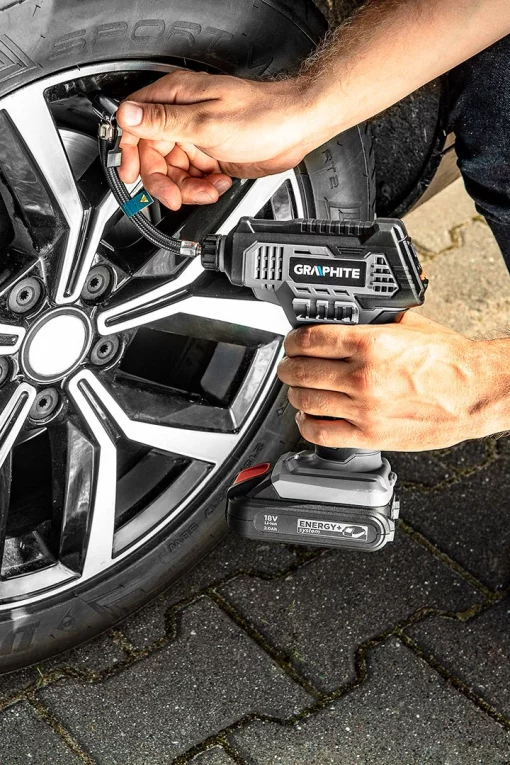 Компресор автомобільний акумуляторний GRAPHITE Energy+ 18В 7бар 0.73кг без АКБ та ЗП