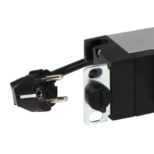 Пристрій розподілення електроживлення Legrand Rack PDU, 1U, 16А, (6) Schuko, кабель живлення 3м