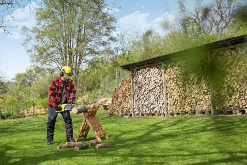 Пила ланцюгова акумуляторна Karcher CNS 18-30 Battery 18В акб 2х5А·год шина 30см швидкозарядне ЗП 3.2кг