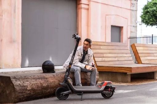 Segway Електросамокат Ninebot P100SE, чорний