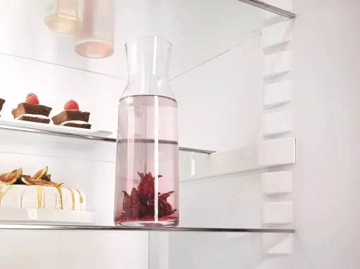 Liebherr Холодильник з нижн. мороз. камерою CBN4835