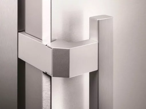 Liebherr Холодильник з нижн. мороз. камерою CBNEF4835