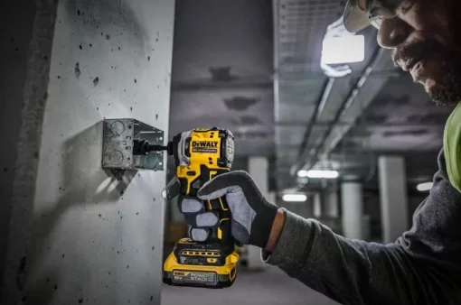 Шурупокрут ударний акумуляторний DeWalt XR Li-Ion PowerStack 18В 1х1.7А·год 206Нм 3250об/хв 3800уд/хв кейс 0.95кг