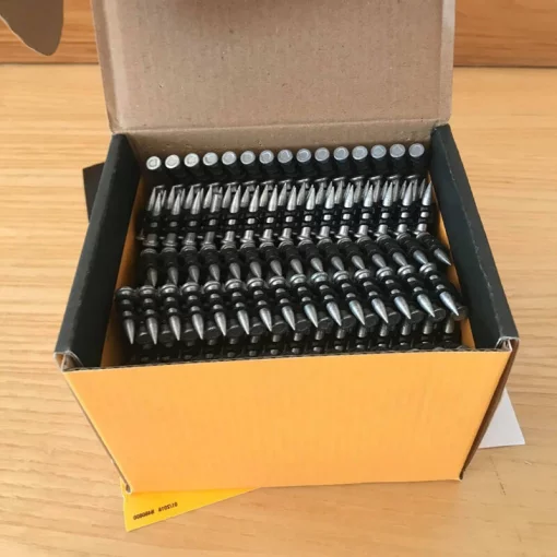 Цвяхи оцинковані по бетону DeWALT DCN8902025