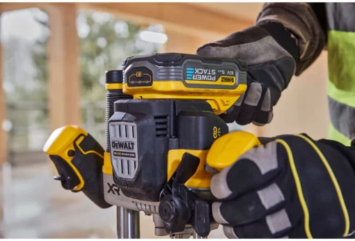 Фрезер акумуляторний безщітковий DeWALT DCW620NT