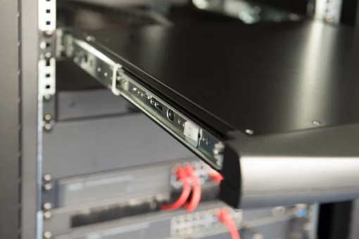 Консоль DIGITUS Modular 17" TFT, 16-port KVM & Touchpad, US keyboard, чорна