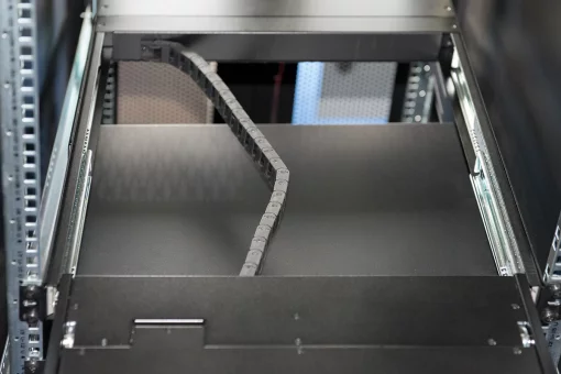 Консоль DIGITUS Modular 17" TFT, 16-port KVM & Touchpad, US keyboard, чорна