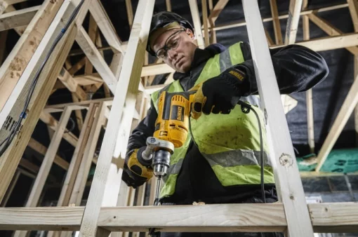 Дриль ударний DeWalt 701Вт 5.2Нм 0-2800об/хв 47600уд/хв патрон 13мм 1.6кг