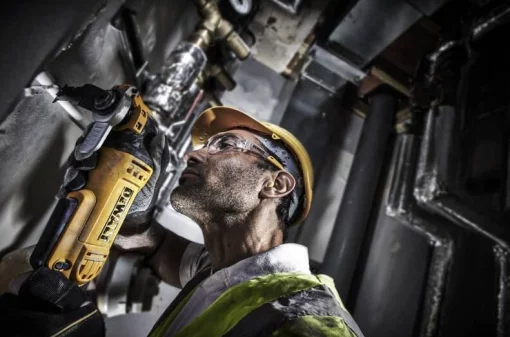 Багатофункціональний інструмент мережевий DeWalt 300Bт 0-22000кол/хв 1.5кг