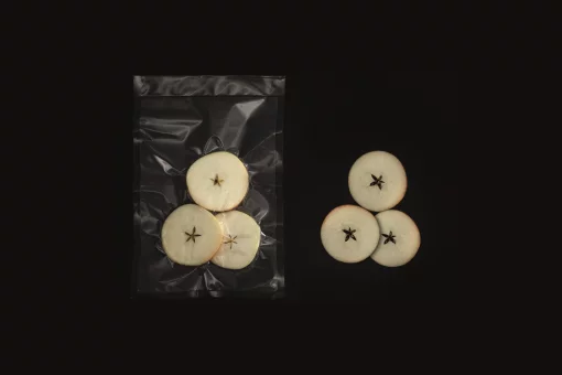 Вакууматор Electrolux для рулонів, пакетів і контейнерів, 80Вт, 30см, електронне керування, +10 пакетів, пластик, чорний