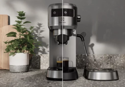 Кавоварка Electrolux ріжкова, 1л, мелена, ручний капуч, LED-дисплей, підігрів чашок, метал