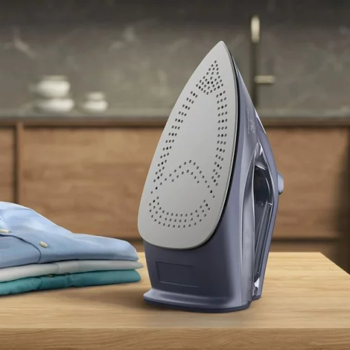 Праска Electrolux, 2500Вт, 330мл, паровий удар 200гр, керам. підошва, блакитний
