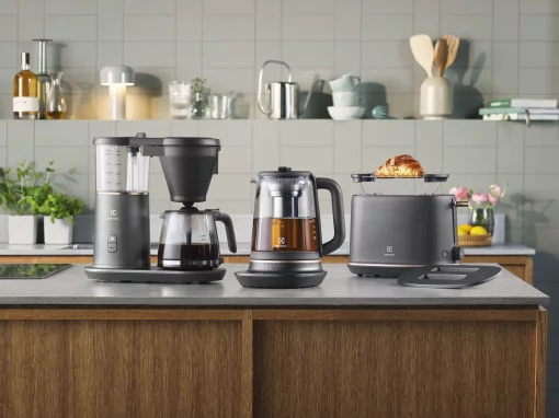 Кавоварка Electrolux крапельна 1.25л, мелена, чорний