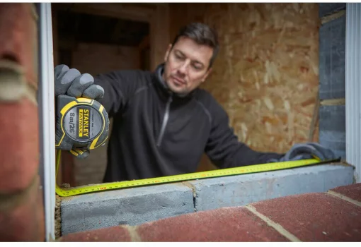 Рулетка вимірювальна FatMax®Autolock довжиною 8 м/26, шириною 25 мм, в обгумованому корпусі, з подвійною шкалою STANLEY FMHT43243-0