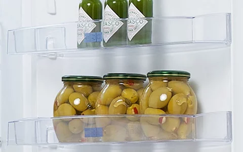 Холодильник Snaige з верхн. мороз., 147.5x56х63, холод.відд.-166л, мороз.відд.-46л, 2дв., A++, ST, retro, бірюза