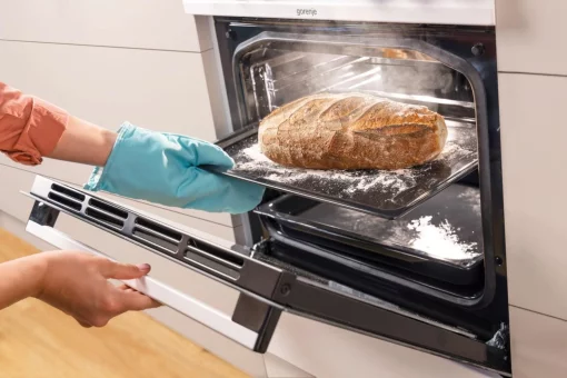 Плита Gorenje електрична склокерамічна, 70л, 50x60см, дисплей, приготування з паром, програматор, білий