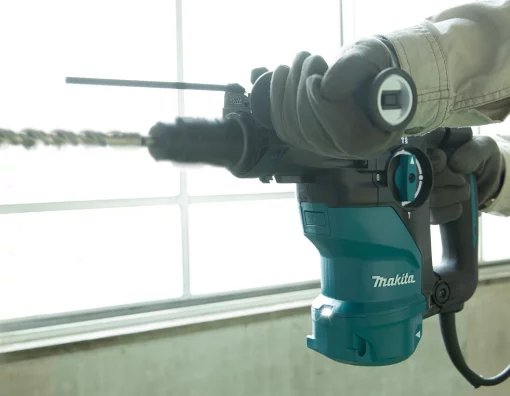 Перфоратор Makita HR3012FCJ SDS-Plus 1050Вт 3.9Дж 4.7кг