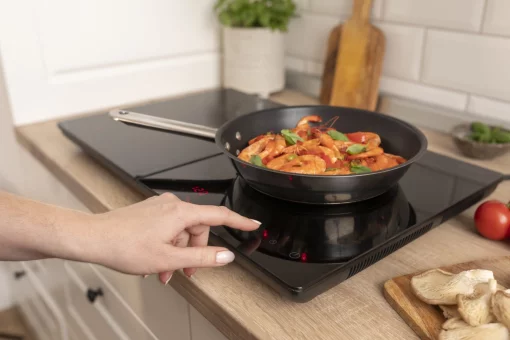 Плитка настільна Gorenje індукційна, конфорок - 2 по 2кВт, керування - сенсорне, таймер, чорний