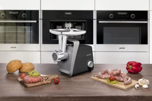 М'ясорубка Gorenje, 1600Вт, 2,2кг/хв, 2 решітки, пластик+метал, чорний