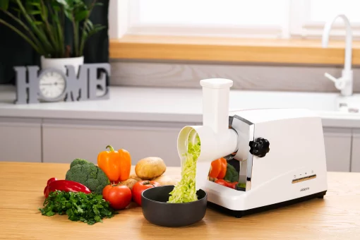 М'ясорубка Ardesto, 1750Вт, 2кг/хв, 3 решітки, насадка для ковбас, кеббе, 4 терки, пластик, біло-сріблястий