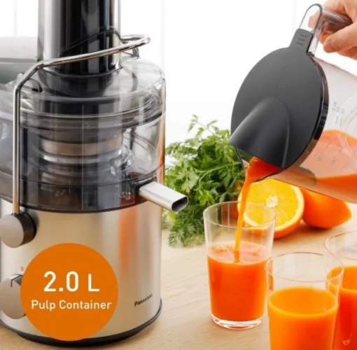 Соковитискач Panasonic відцентрований 1000Вт, чаша-1.5л, жмих-2л, жолоб на ціле яблуко, пластик/метал, чорний