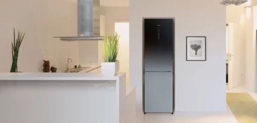 Холодильник Hitachi з нижн. мороз., 190x60х65, холод.відд.-215л, мороз.відд.-115л, 2дв., А++, NF, інв., зона нульова, сірий чорний (скло)