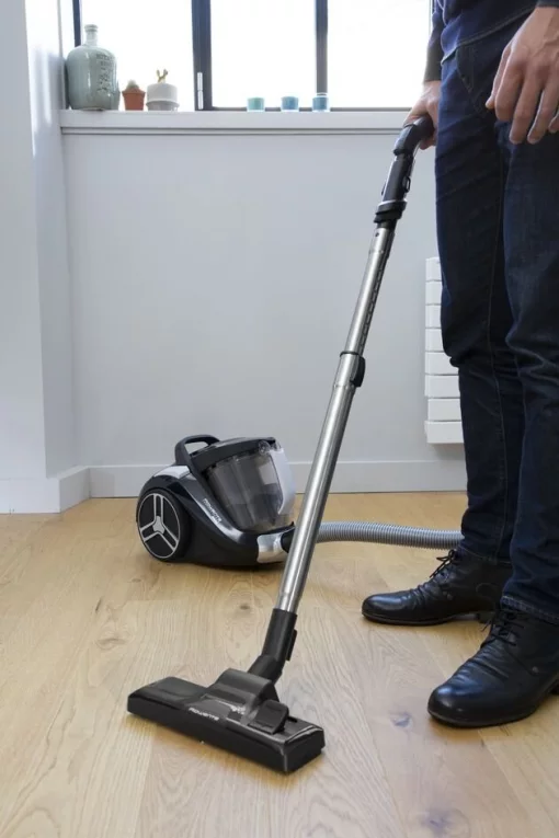 Пилосос Rowenta контейнерний Compact Power XXL Classic + Kit, 900Вт, конт пил -2.5л, HEF system, чорний