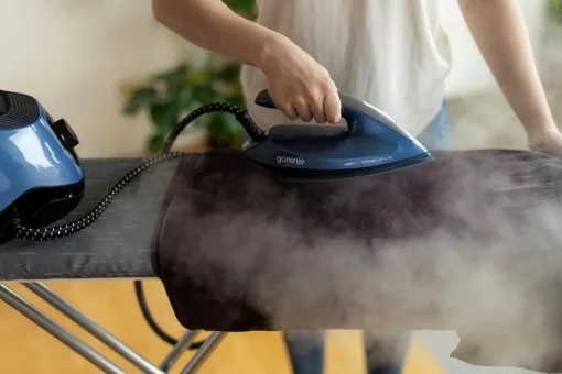 Праска-парогенератор Gorenje, 3000Вт, 1500мл, паровий удар -160гр, дисплей, керам. підошва, синій