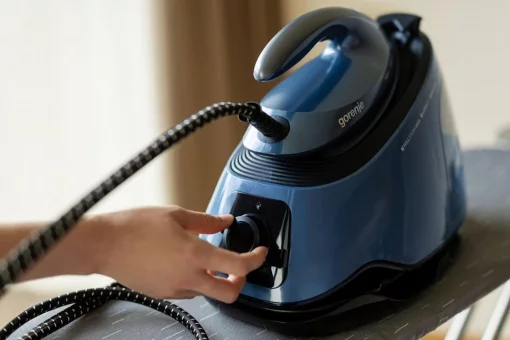 Праска-парогенератор Gorenje, 3000Вт, 1500мл, паровий удар -160гр, дисплей, керам. підошва, синій