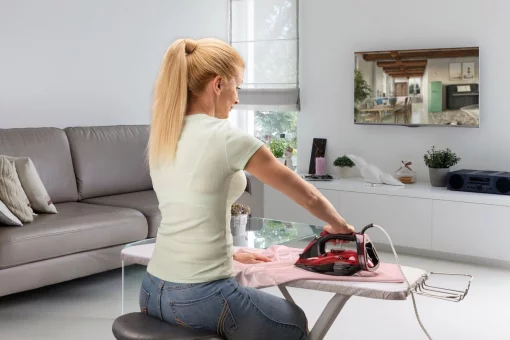 Праска Gorenje, 2800Вт, 350мл, паровий удар -100гр, верт. відпарювання, антинакип, автовідключення, керам. підошва, червоний