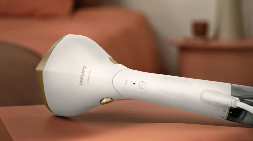 Відпарювач Philips компактний Series 7000, 1500Вт, 100 и 200мл, паровий удар -28гр, рукавичка, чохол, нерж. сталь, білий