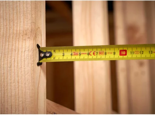 Рулетка вимірювальна CONTROL-LOCK довжиною 3 м, шириною 19 мм, в обгумованому корпусі, з подвійною шкалою STANLEY STHT37230-0