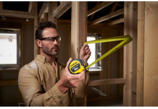 Рулетка вимірювальна CONTROL-LOCK довжиною 8 м, шириною 25 мм, в обгумованому корпусі, з подвійною шкалою STANLEY STHT37232-0