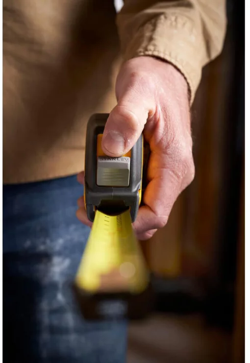 Рулетка вимірювальна CONTROL-LOCK довжиною 8 м/26, шириною 25 мм, в обгумованому корпусі, з подвійною шкалою STANLEY STHT37236-5