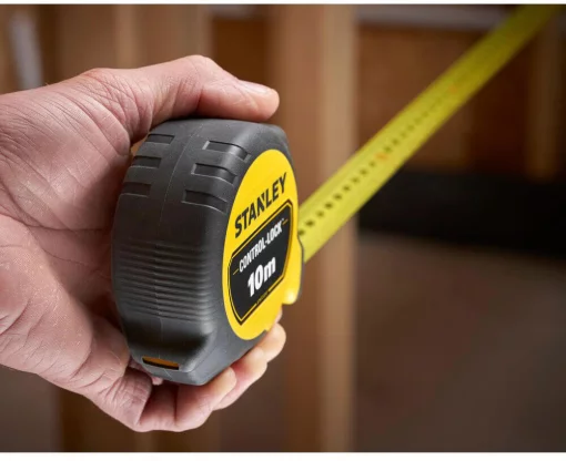 Рулетка вимірювальна CONTROL-LOCK довжиною 10 м, шириною 25 мм, в обгумованому корпусі, з подвійною шкалою STANLEY STHT37241-3