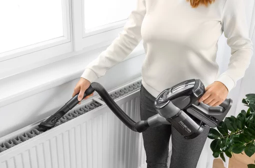 Пилосос Sencor безпровідний, 400Вт, вологе прибирання, конт пил -0.5л, автон. робота до 50хв, вага-3кг, НЕРА, чорний