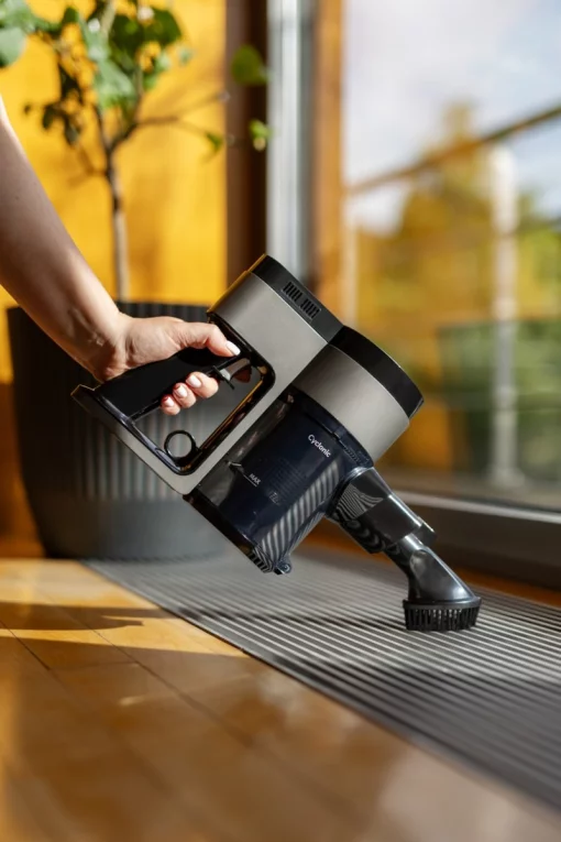 Пилосос Gorenje безпровідний, 132Вт, конт пил -0,5л, автон. робота до 25хв, вага-2,6кг, 2насадки, чорний