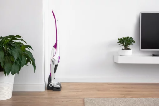 Пилосос Sencor безпровідний, 150Вт, конт пил -0,5л, автон. робота до 25хв, вага-2,8кг, НЕРА, білий