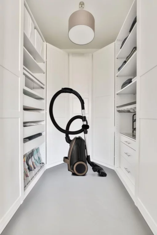 Пилосос Gorenje мішковий, 850Вт, конт пил -3л, HEPA, сенсорне упр, телескоп трубка, бронзовий