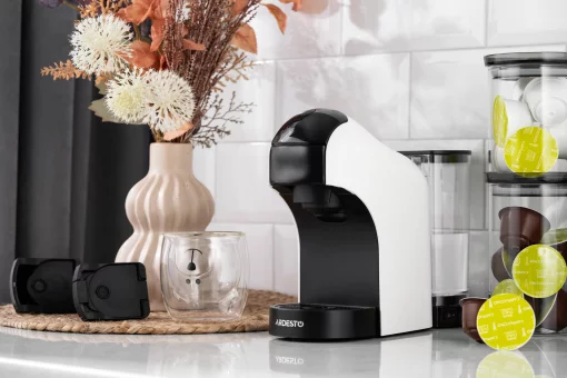 Кавоварка Ardesto  3 в 1, 0.9л, капсули Nespresso, Nescafe Dolce Gusto, мелена кава, сенсорне керування, білий