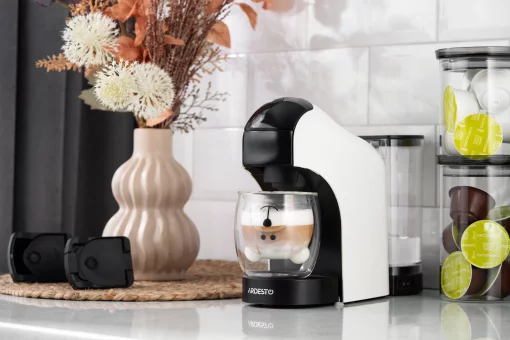 Кавоварка Ardesto  3 в 1, 0.9л, капсули Nespresso, Nescafe Dolce Gusto, мелена кава, сенсорне керування, білий