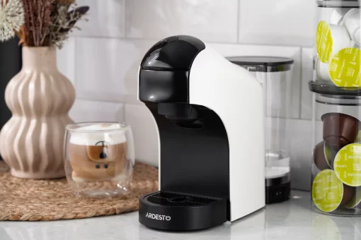 Кавоварка Ardesto  3 в 1, 0.9л, капсули Nespresso, Nescafe Dolce Gusto, мелена кава, сенсорне керування, білий