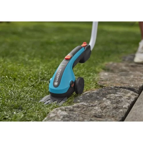 Кущоріз-ножиці акумуляторні Gardena ClassicCut