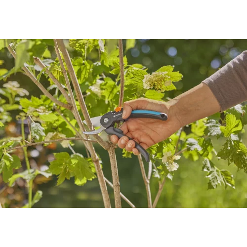 Секатор Gardena PremiumCut fresh wood 22 мм