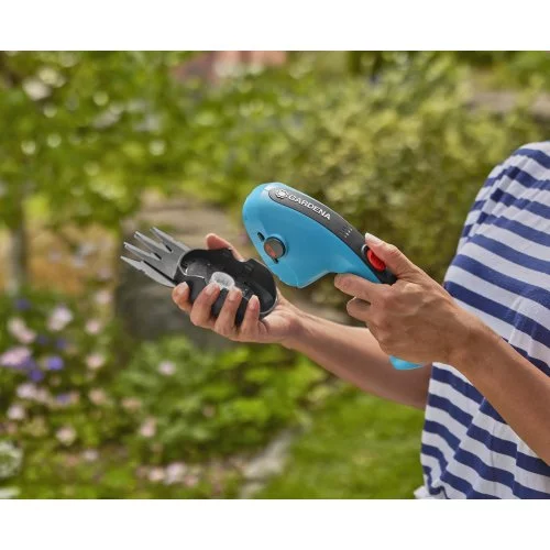 Кущоріз-ножиці акумуляторні Gardena ClassicCut
